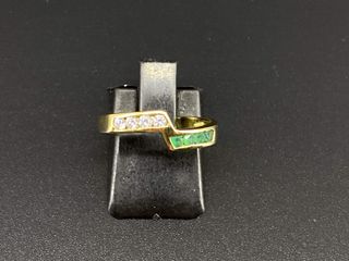 anillo oro 18k con piedra con circonita