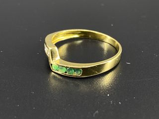 anillo oro 18k con piedra con circonita
