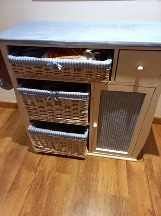 MUEBLE TABLA DE PLANCHAR