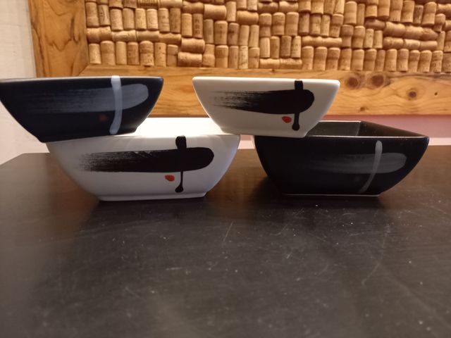 4 Ciotole Orientali - Ceramica