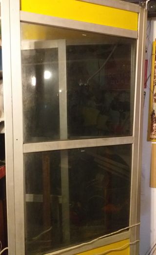 cabina gialla telefono pubblico anni 80