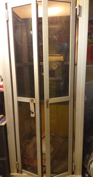 cabina gialla telefono pubblico anni 80
