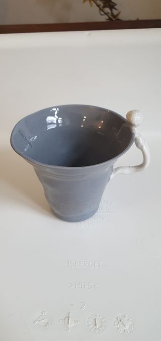 Tazzina ceramica grigia ,nericata