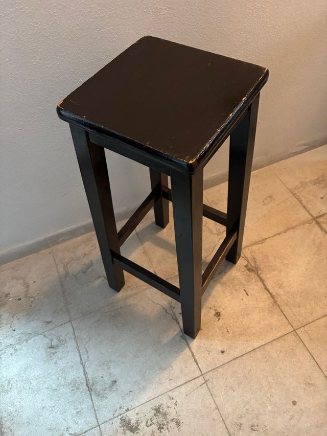 Taburetes madera altos para barra