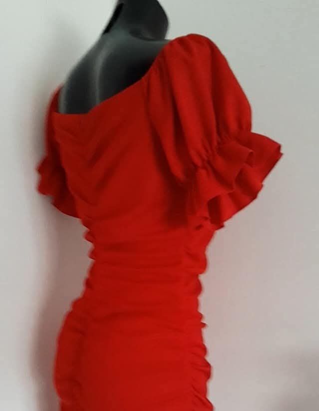 Abito Spalle scoperte tg S rosso