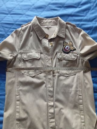 Giacca beige stile militare