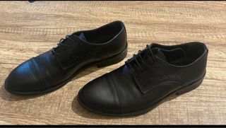 Scarpe stringate in vera pelle