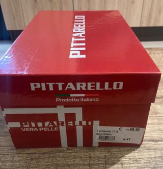 Scarpe stringate in vera pelle