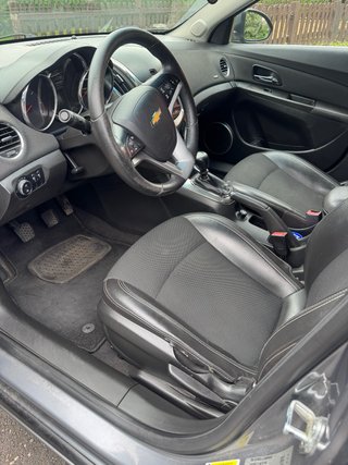 Chevrolet Cruze Familiar 1.7 td