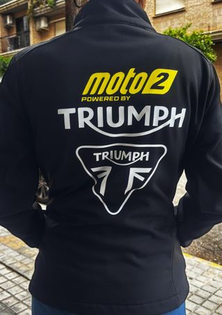 CHAQUETA SOFTSHELL TRIUMPH