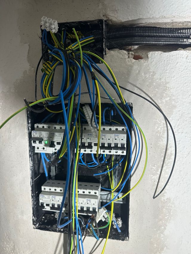 fontanero y electricista