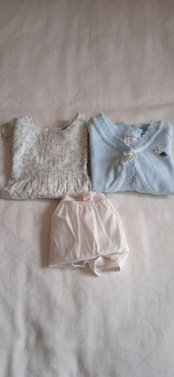 Vestito da bambina: abito, giacca e mutandine