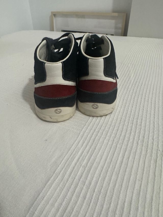 Zapatillas Gucci altas - azul marino y rojas