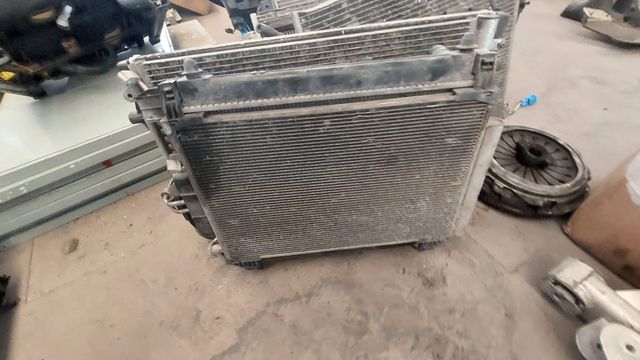 RADIADOR DE AGUA Y VENTILADOR TOYOTA YARIS