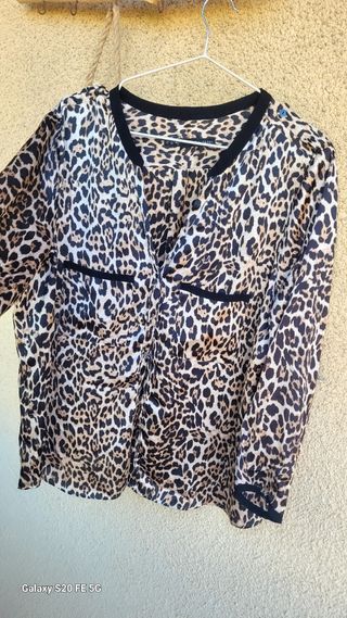 Blusa Zara animal print