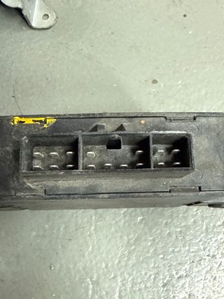 Unidad de control Nissan rel 1106969T05