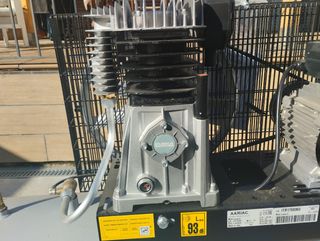 SE VENDE COMPRESOR PUSKA SIN USAR.