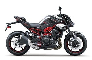 Kawasaki Z900 A2 2025