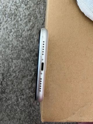 iPhone 11 64GB Bianco con custodie