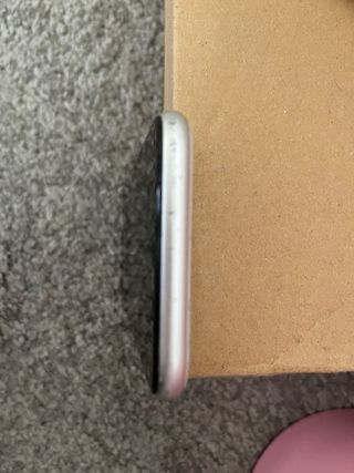 iPhone 11 64GB Bianco con custodie