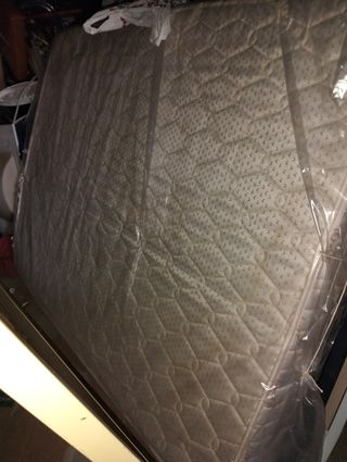 Se vende somier el colchón 135