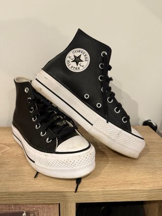 Converse plataformas negras