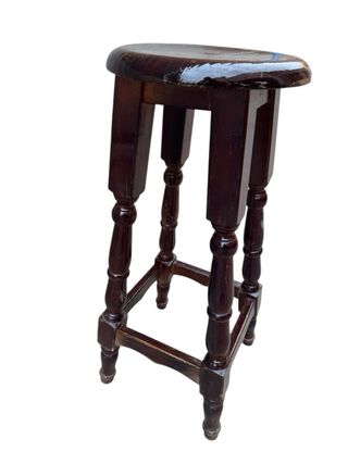 Taburete madera marrón hostelería