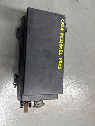 Caja de fusible de nissan cabstar o masity