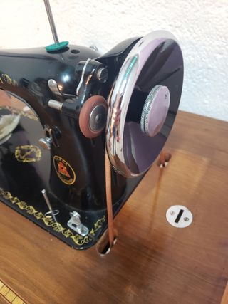 Máquina de coser Alfa