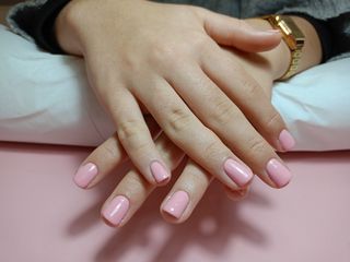 Manicuras y pedicuras