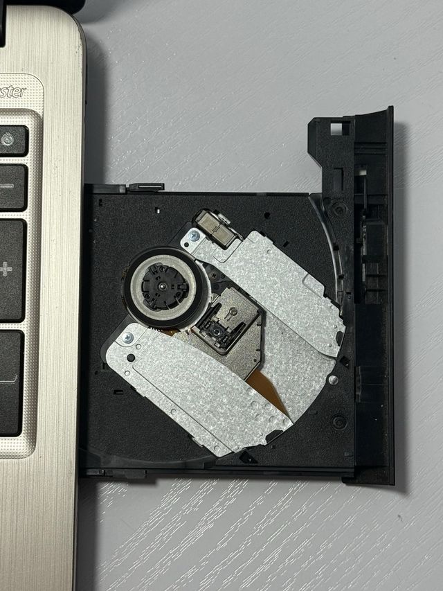 Asus NoteBook X540L i3 | 8GB | 240Gb SSD