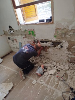 Se hacen reformas con sentido. Casas y locales.