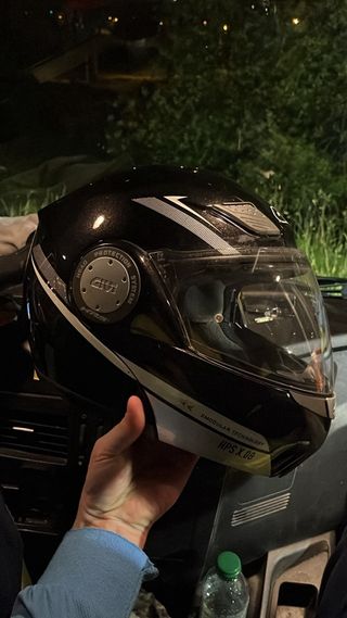 Casco givi