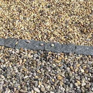 Saco 20 kg Gravilla Canto Rodado Amarilla 4/8 mm