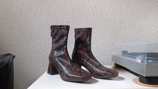 Botín cuero sintético serpiente mujer