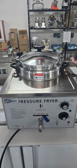 Freidora a Presión 16L