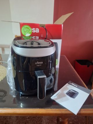 Freidora de aire UFESA 5L - Nueva
