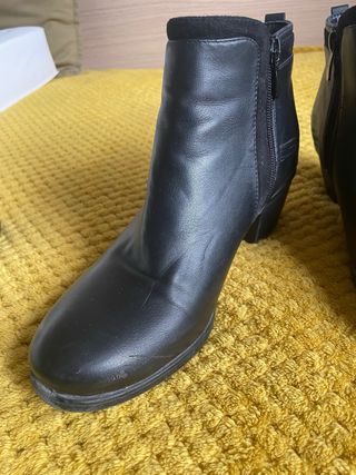 Botines negros