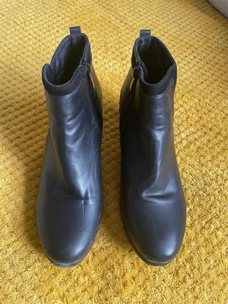 Botines negros