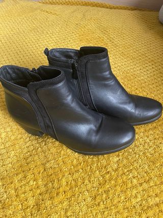Botines negros
