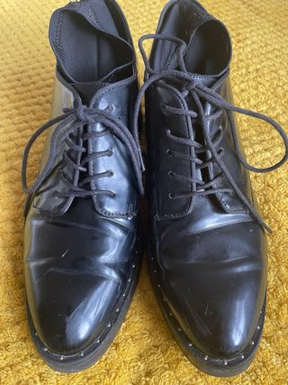 Zapatos negros