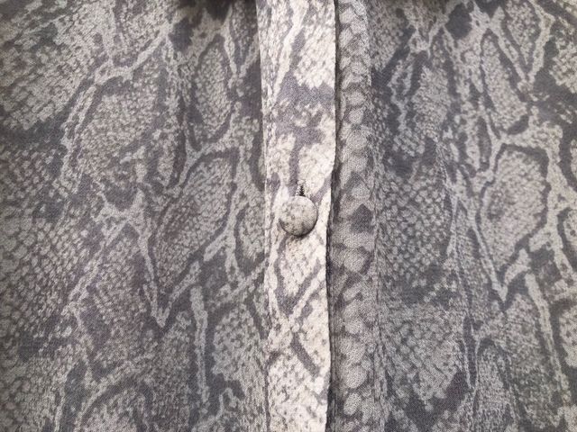 Massimo Dutti blusa fluida semitransparente