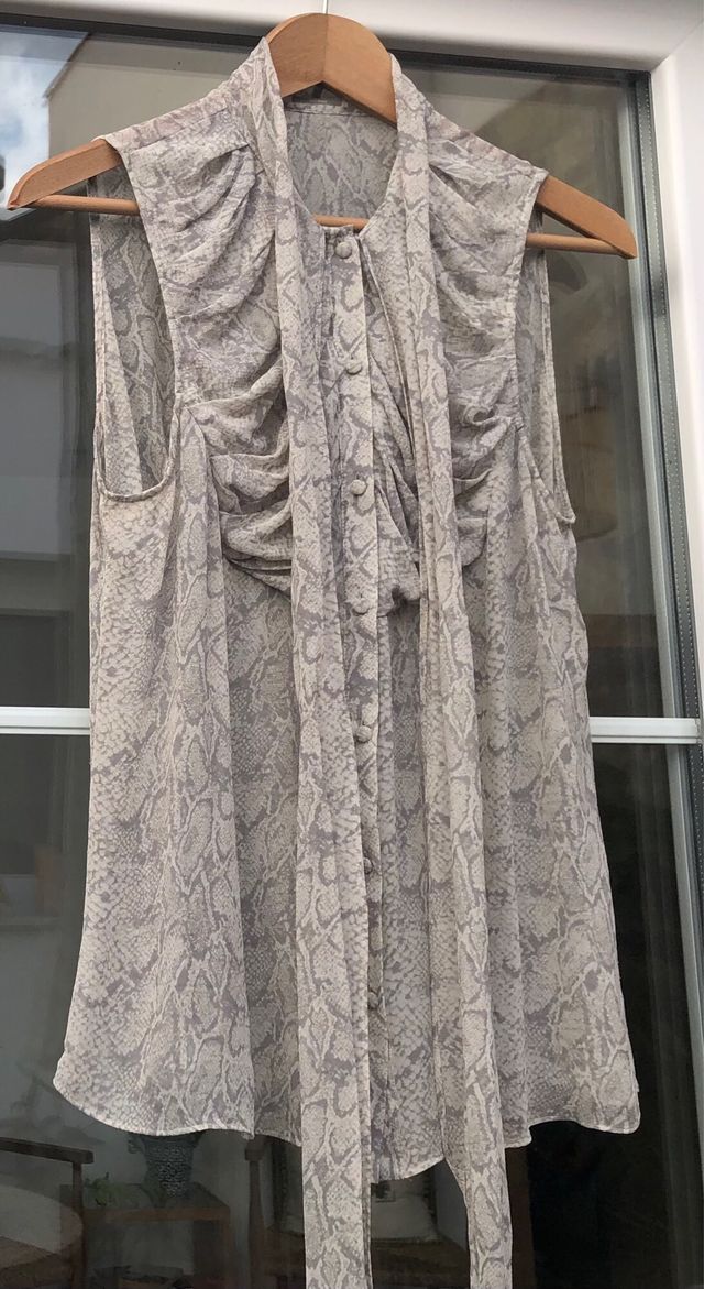 Massimo Dutti blusa fluida semitransparente