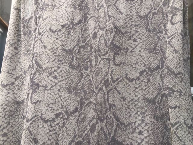 Massimo Dutti blusa fluida semitransparente