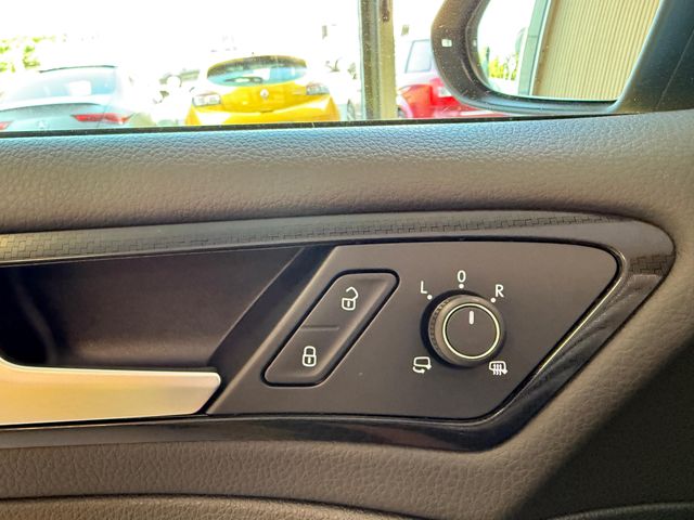 Volkswagen Golf R 4Motion