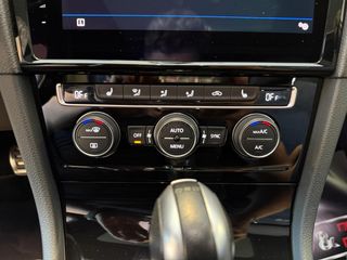 Volkswagen Golf R 4Motion