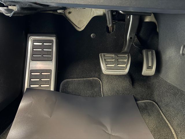 Volkswagen Golf R 4Motion