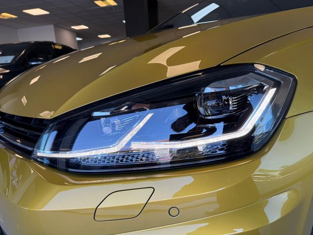 Volkswagen Golf R 4Motion