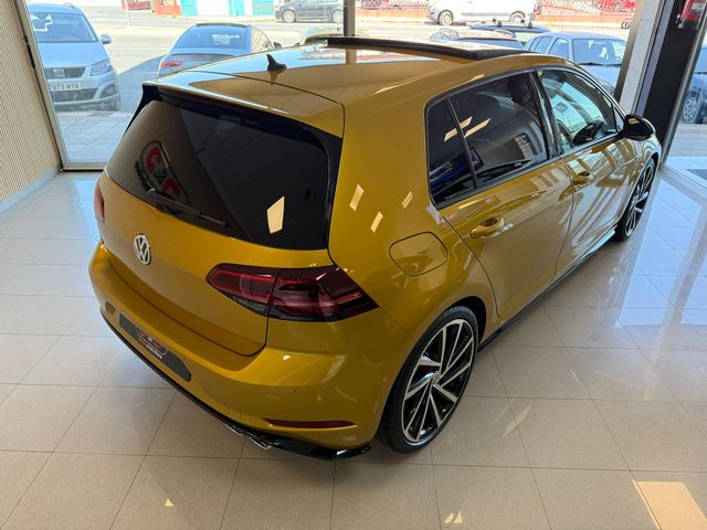 Volkswagen Golf R 4Motion