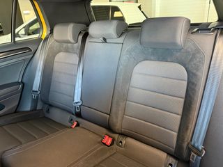 Volkswagen Golf R 4Motion